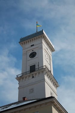 New Yorkers' wealth isn't fleeing with new mayor