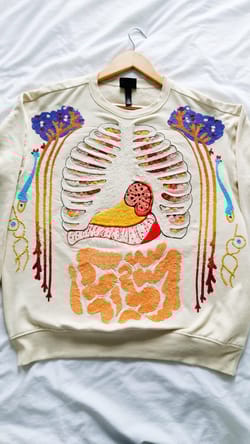 I finally tried embroidery for the first time