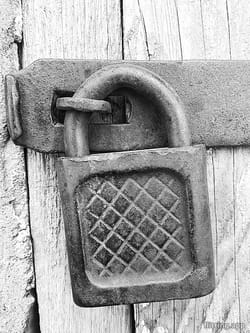 What secrets do houses reveal about their owners?