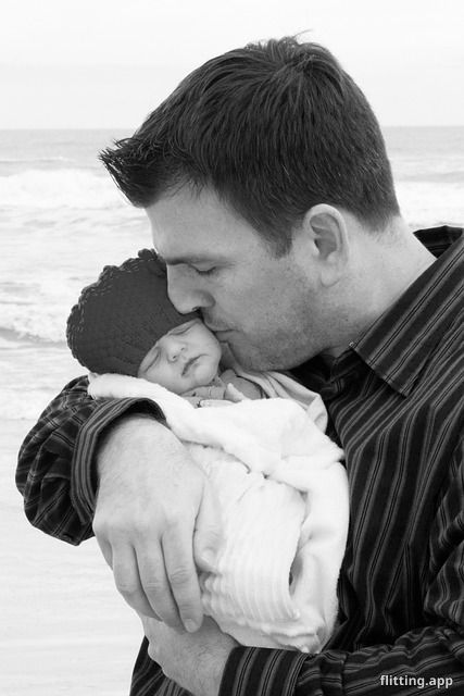 "என் நண்பரிடம் ஏதோ சில குழந்தைகளை வாங்கி ஆலிஸ்டுறவு செய்தார்கள்"