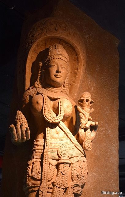 James Van Der Beek auctions off old memorabilia to raise cash for cancer treatment