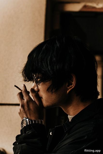 Matthew Perry opens up about addiction to Peter Hitchens