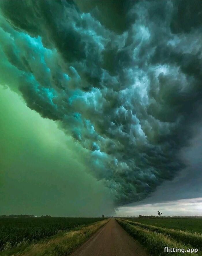 Stormy Skies Turn Green Over South Dakota